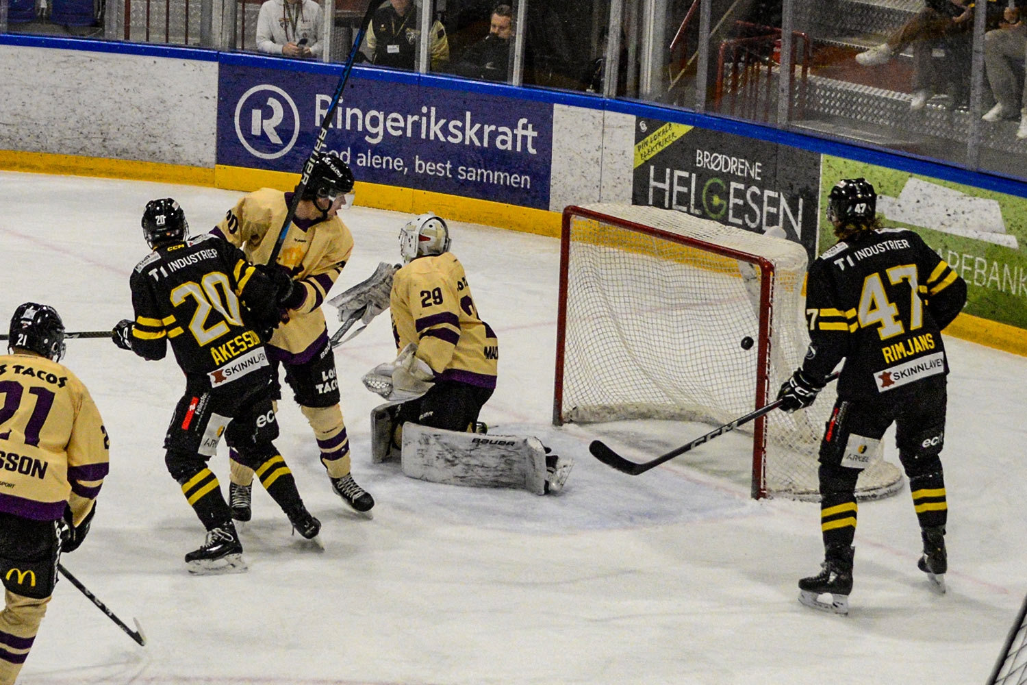 Sebastian Åkesson øker til 2-0