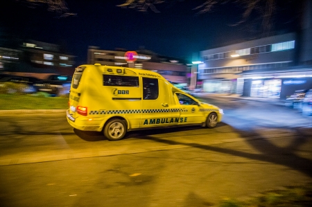 To menn til sykehus etter frontkollisjon i Hensveien