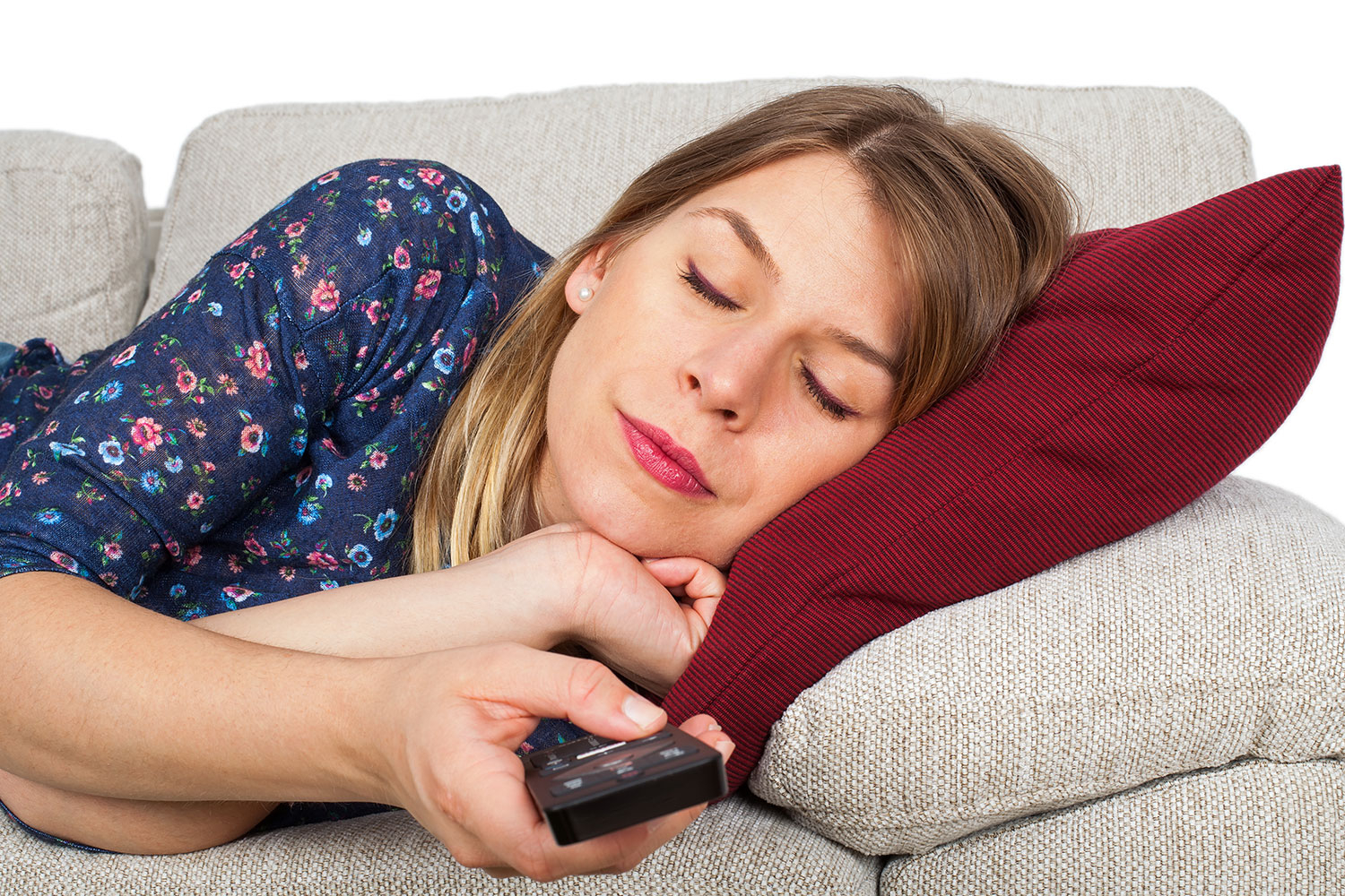ETTERMIDDAGSLUR: Det kan føles så utrolig riktig og behagelig å sovne på sofaen etter en lang dag. Kanskje er du ekstra trøtt fordi du sov dårlig natten før. 