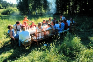 Ikke uvanlig å droppe jobbens sommerfest på grunn av drikkepress