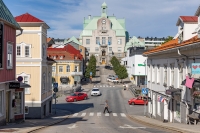 Mange nordmenn reiser over grensen for å handle selv om matprisene fortsatt stiger i Sverige.