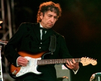 Bob Dylan ble tildelt Nobelprisen i litteratur i 2016, men møtte ikke fram til seremonien 