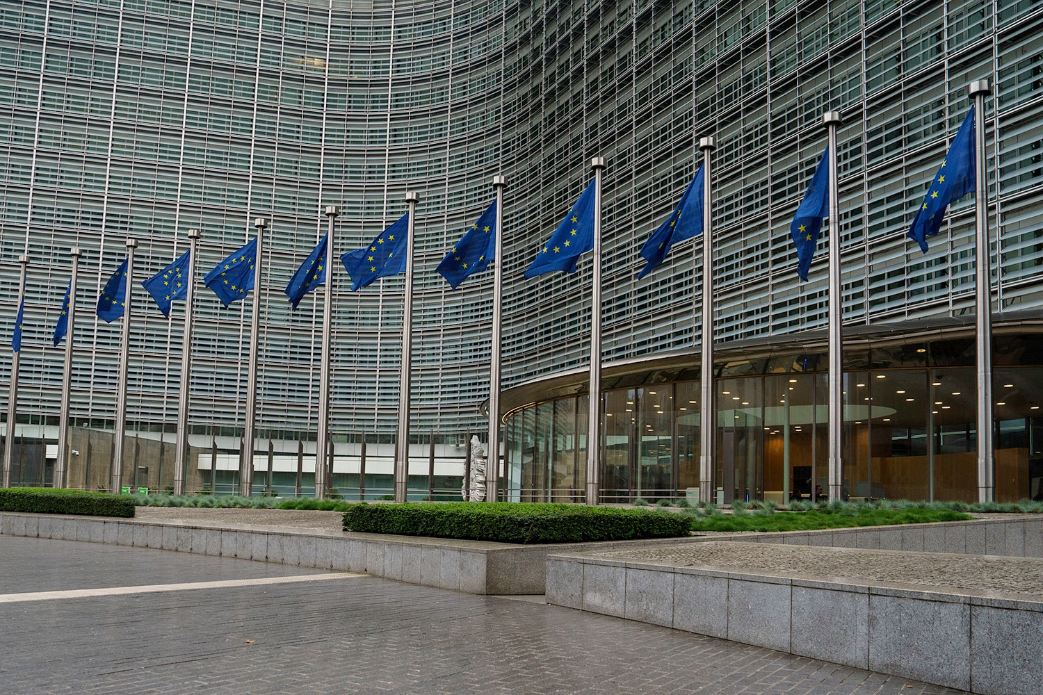 Et flertall av de spurte i målingen vil ikke at Norge skal bli del av EU. Her fra Europakommisjonens hovedkvarter i Brussel. 