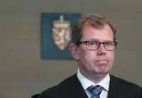 Aktor Thorbjørn Klundseter mener hovedmannen i Søndre Land-saken må dømmes til 20 års fengsel, mens en kvinne og hennes sønn må fengsles i henholdsvis ett og sju år.