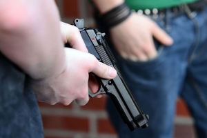 Tenåring pågrepet med ladd pistol i Oslo