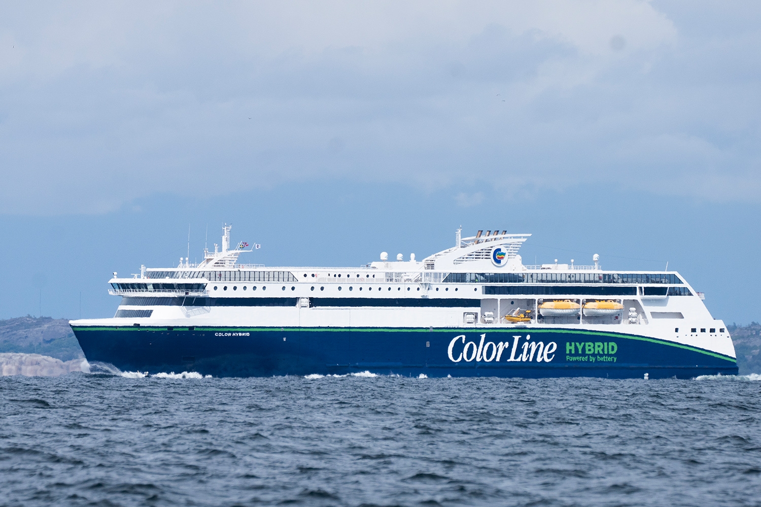 Color Line kan igjen seile fra Sandefjord etter at havnen tirsdag fikk tilbake godkjenning som internasjonal havn. 